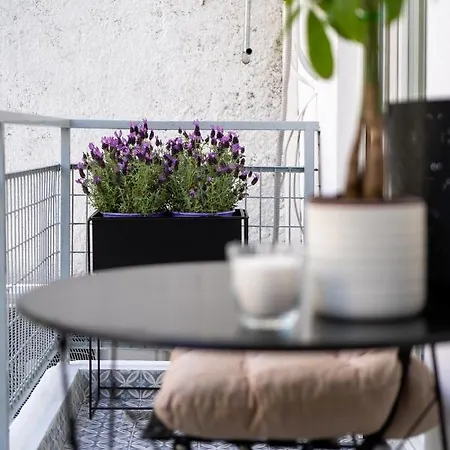 Adela's 1 Bedroom & Living *