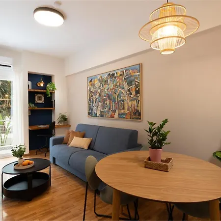 Adela's 1 Bedroom & Living Apartment