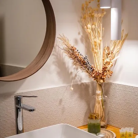 Adela's 1 Bedroom & Living Αθήνα