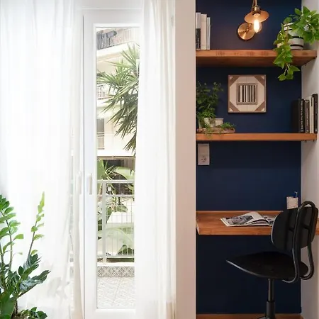 Adela's 1 Bedroom & Living Apartment